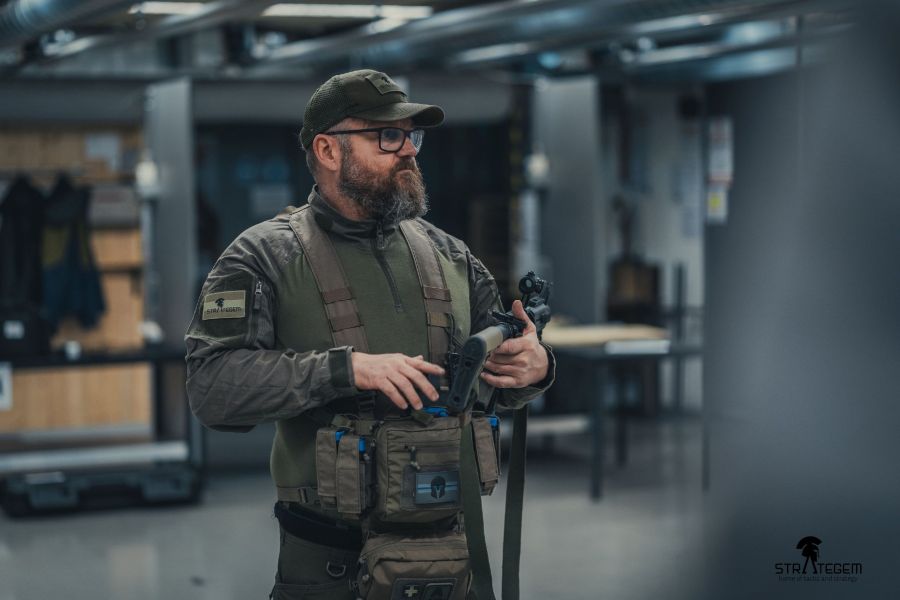 Strategem, Schiessausbildung, Training, Instructor, Alkohol, Pistole, 