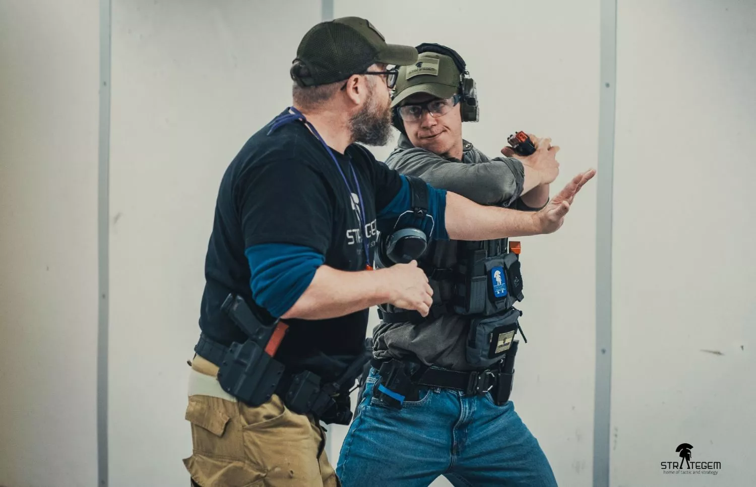 Strategem.at, Center Axis Relock, CAR, Training, Schiessausbildung, Österreich, Pistole, Trainer, Instructor